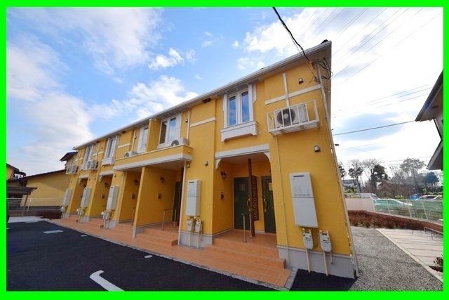 建物外観　★2016年完成のまだ新しい物件です。更新料がなしですよ★