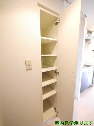 収納　レジディア市谷薬王寺