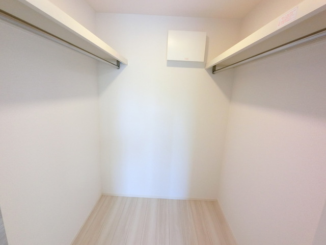 収納　ウォークインクローゼット