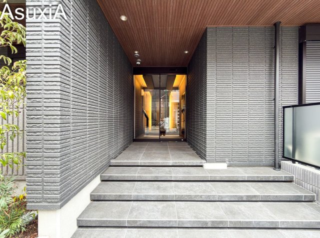 エントランス　※別部屋の参考写真です