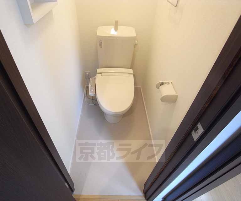 トイレ　ウォシュレット付きのトイレです。