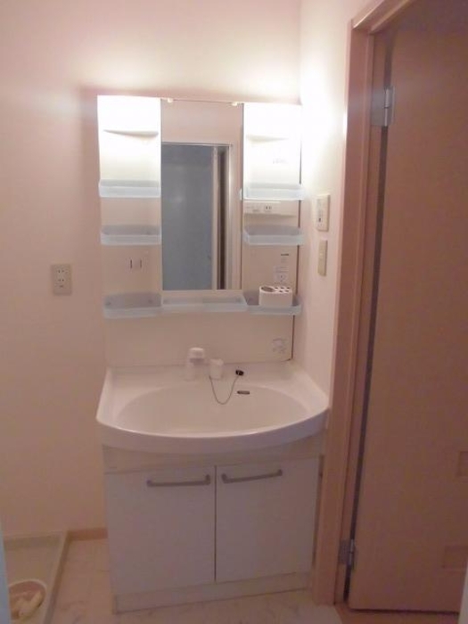 洗面設備　洗髪洗面化粧台