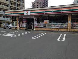 コンビニ　セブンイレブン札幌南11条西9丁目店（コンビニ）まで271m