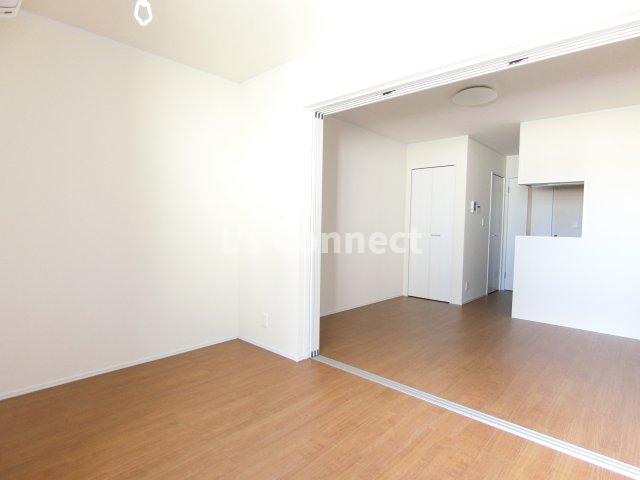 その他部屋・スペース　居室と寝室を分けて生活できる１ＬＤＫ。