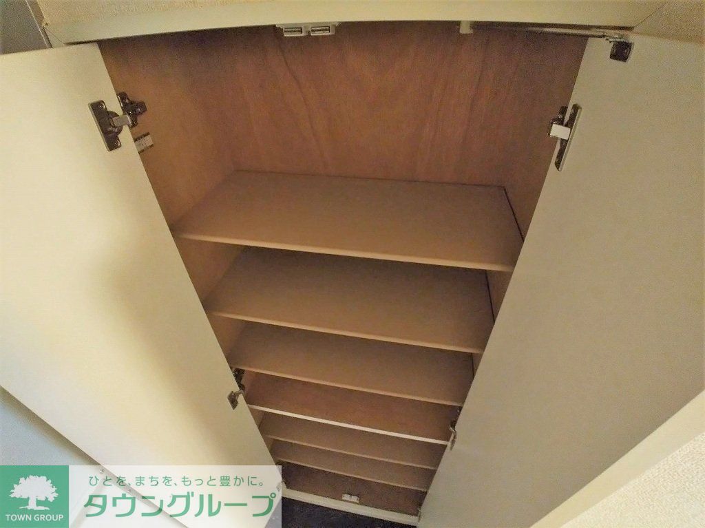 収納　シューズボックス