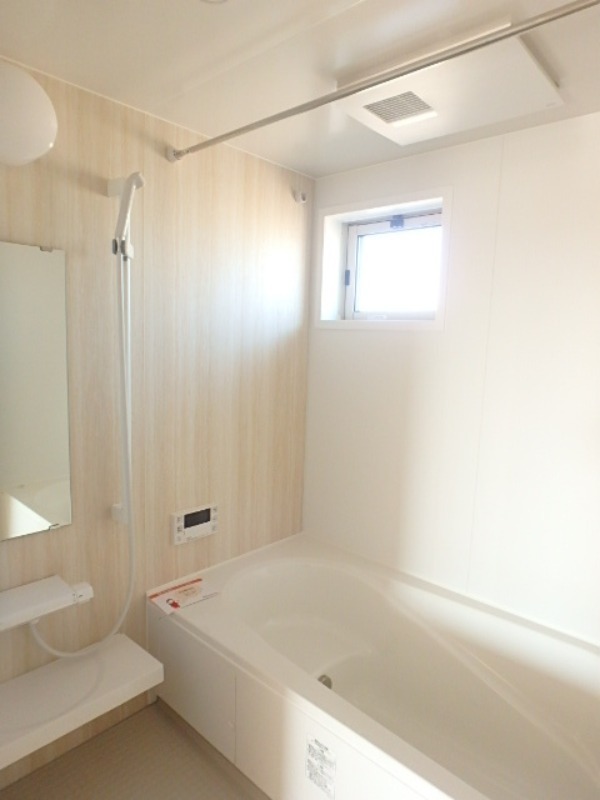 バス・シャワールーム　図面と現状に相違がある場合には現状を優先