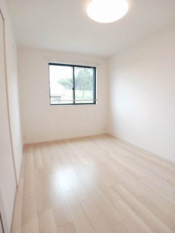 その他部屋・スペース　明るい色調の室内です