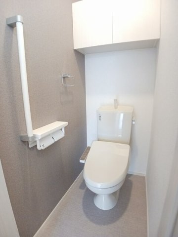 トイレ　ゆったりとした空間のトイレです