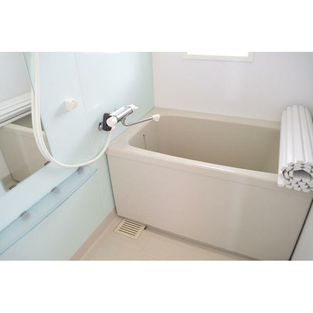 バス・シャワールーム　※現在入居中につき、他の部屋のお部屋の写真を参考写真として掲