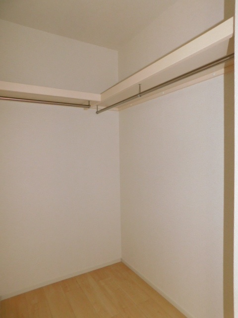 収納　ウォークインクローゼット