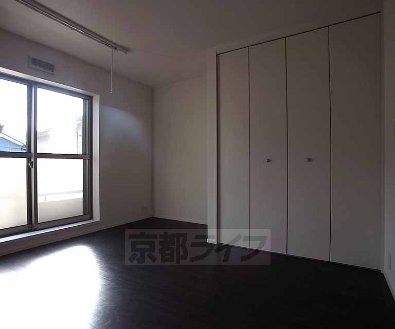 居室・リビング　日当たり良好です。