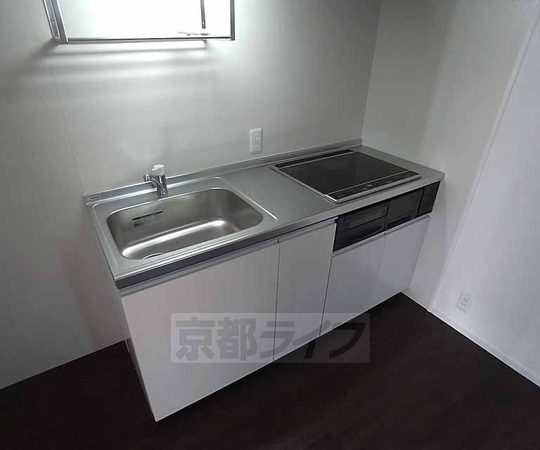 キッチン　使いやすいシステムキッチン。