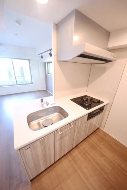 キッチン　★嬉しい三口システムキッチンです★