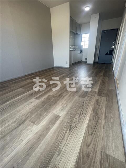 居室・リビング　※別部屋の参考お写真です。