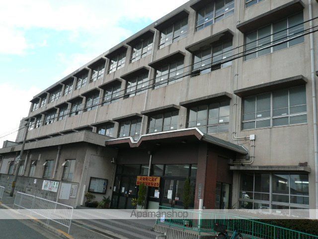 小学校　堺市立小学校三宝小学校（小学校）まで115m