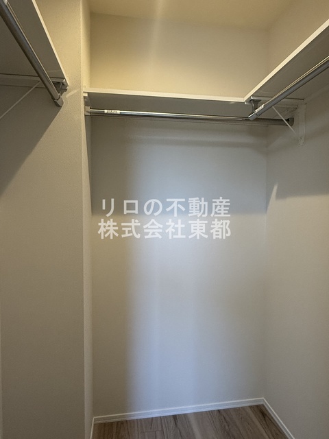 収納　奥行のあるウォークインクローゼットならお荷物多い方でも安心☆