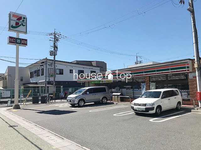 コンビニ　セブンイレブン西宮小松町2丁目店（コンビニ）まで308m