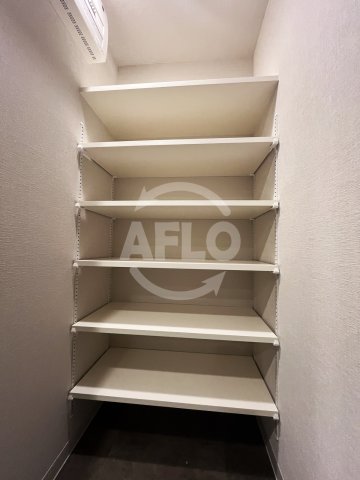 収納　コンフォリア・リヴ博労町一丁目Q　シューズボックス