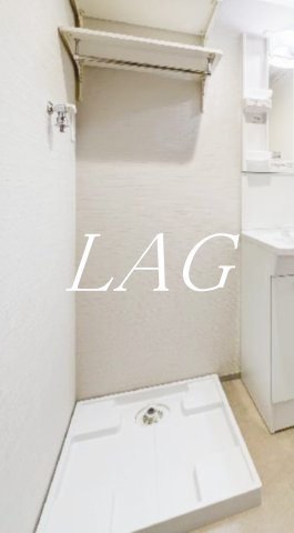 その他設備　室内洗濯機置き場です。（同仕様です。）