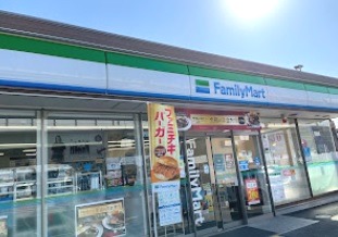 コンビニ　ファミリーマート 豊中インター南店（コンビニ）まで350m