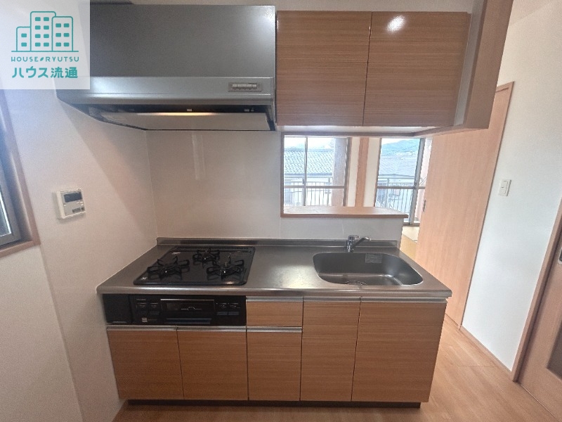 キッチン　※写真は別号室