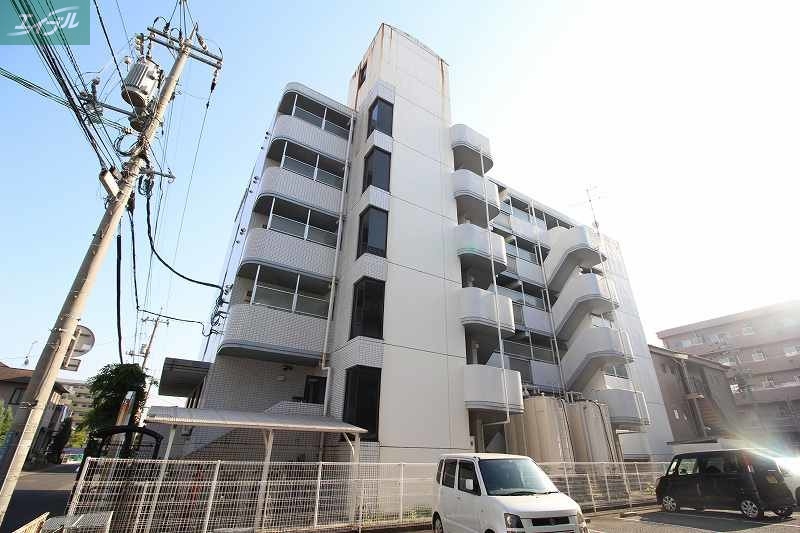 エントランス　建物外観