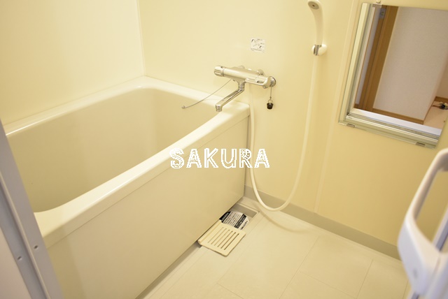 バス・シャワールーム　日々の疲れを癒すお風呂です♪