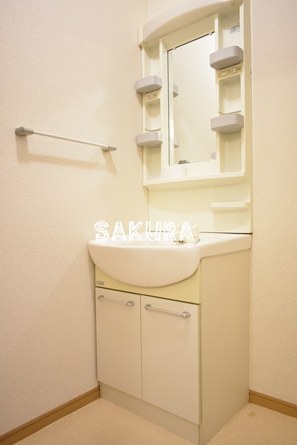 洗面設備　忙しい朝には欠かせない洗面所です♪