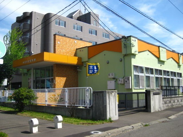 幼稚園・保育園　厚別共栄保育園（幼稚園・保育園）まで496m