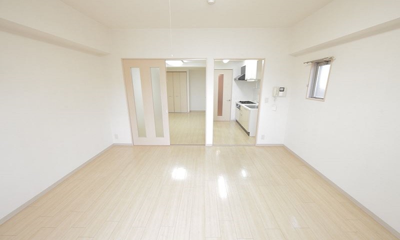 居室・リビング　1LDK　LDK12.6帖　洋室6.2帖