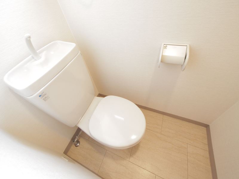 トイレ　温水洗浄便座取り付け可能