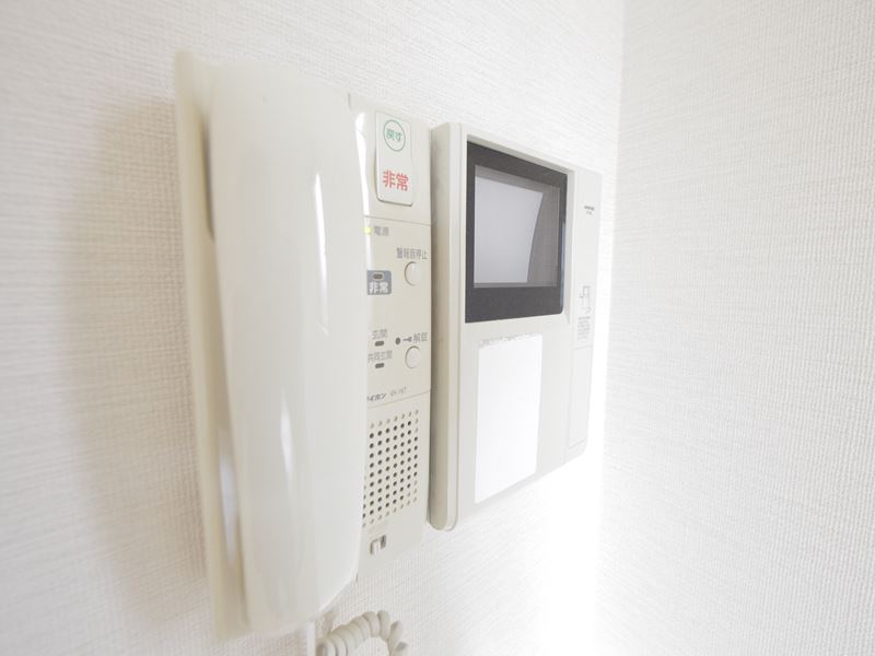 セキュリティ　モニター付きインターホン