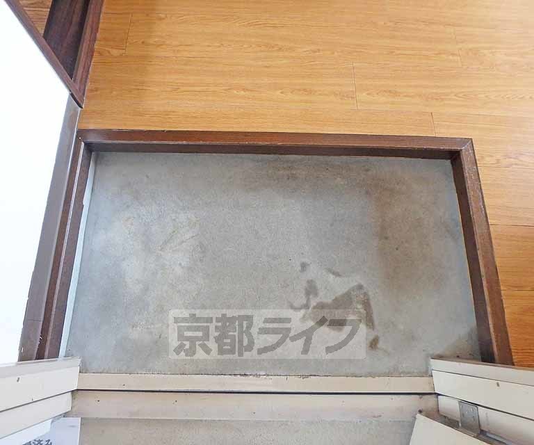 玄関　玄関です。
