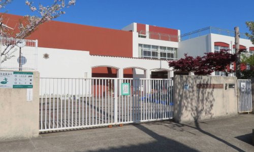 小学校　神戸市立若草小学校（小学校）まで1025m