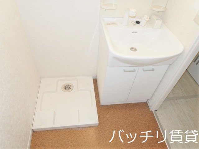 洗面設備　別号室イメージの為、現状を優先致します。