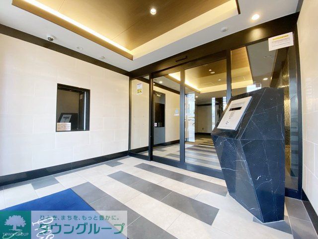 エントランス　エントランス