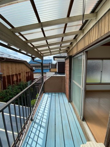 その他設備　ルーフバルコニーあり！