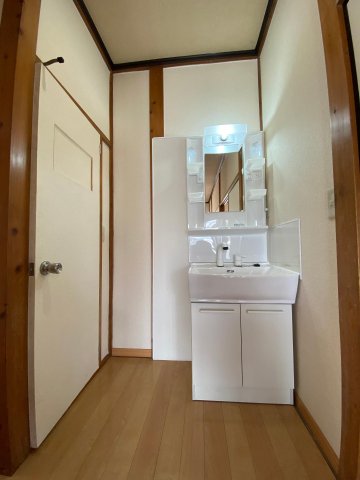 洗面設備　人気の独立洗面化粧台あり！