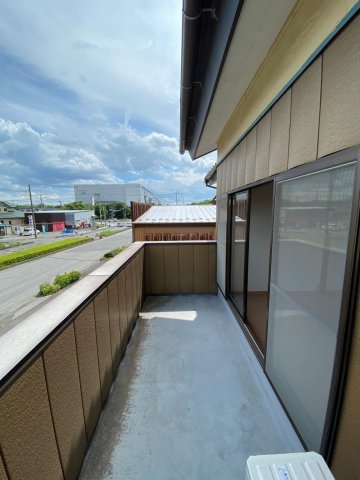 眺望　広い道路に面しています！