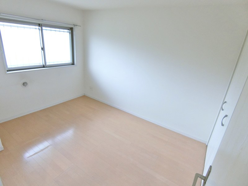 その他部屋・スペース　※同棟同型反転の内観写真です、現状優先となります。