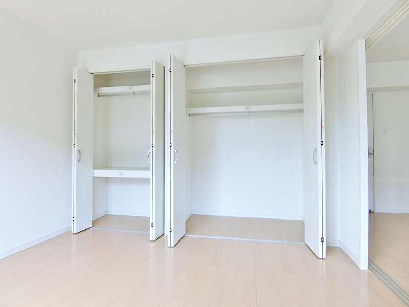 収納　※同棟同型反転の内観写真です、現状優先となります。