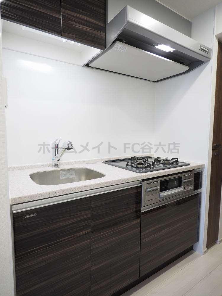 キッチン　3口ガスシステムキッチン♪