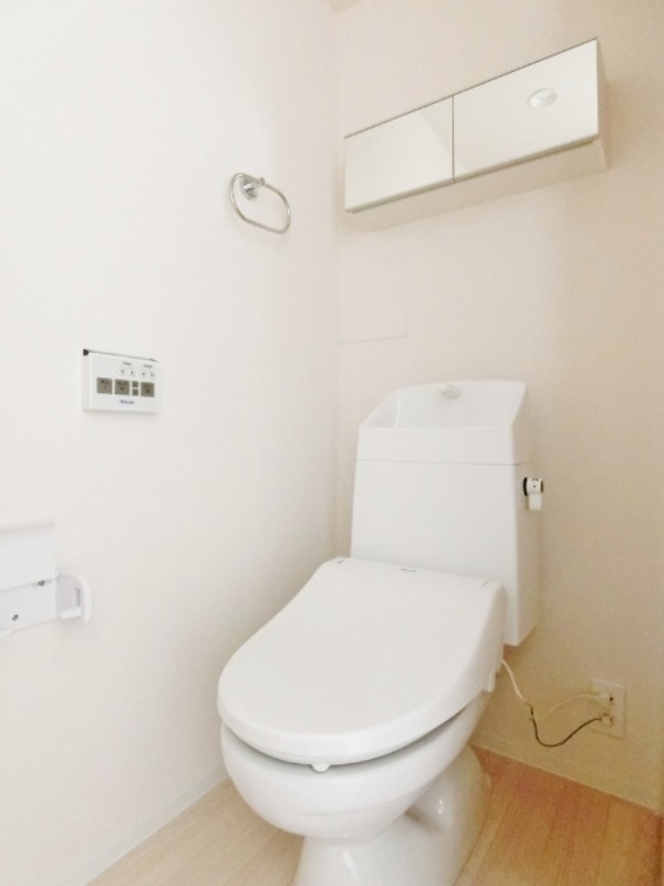 トイレ　図面と現状が相違がある場合には現状を優先