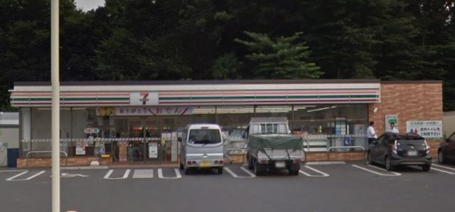 コンビニ　セブンイレブンさいたま御蔵南店（コンビニ）まで658m