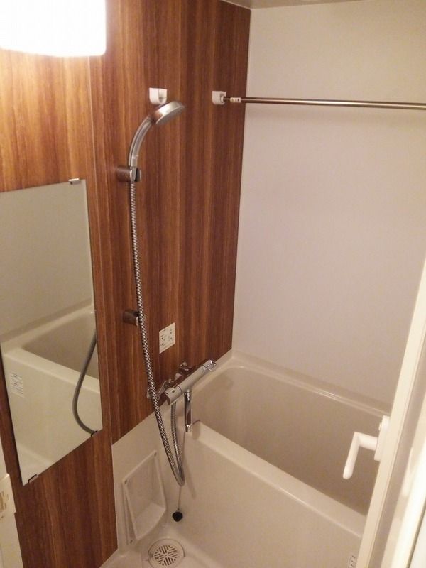 バス・シャワールーム　（別タイプ参考写真）レガリス西日暮里ステーションフロント　荒