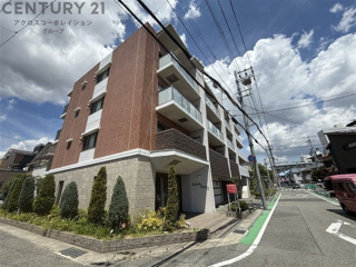 建物外観　オートロック付きで外部からの出入りがなく安心です