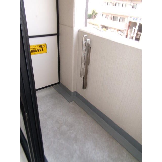 バルコニー　別タイプ参考写真　プレール・ドゥーク東京ＮＯＲＴＨII　北区中