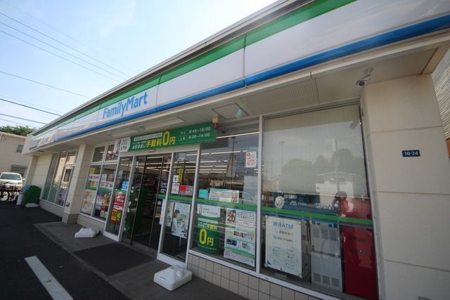 コンビニ　ファミリーマート さいたま本町西店（コンビニ）まで147m