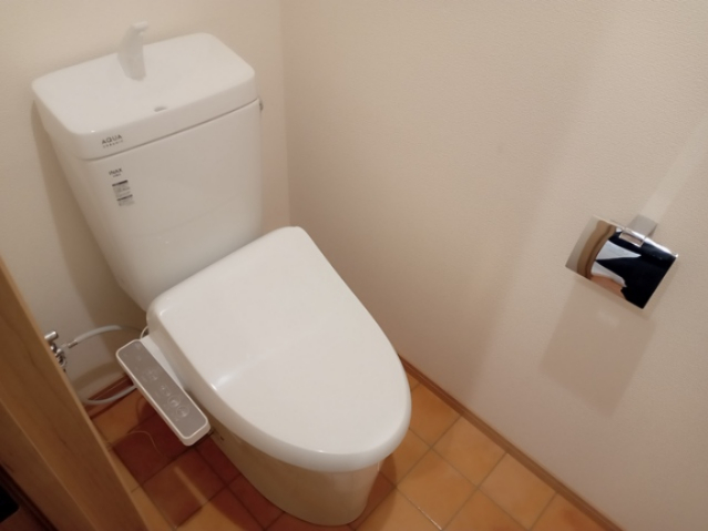 トイレ　★温水洗浄便座★