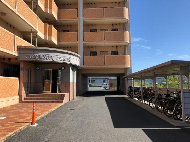 エントランス　エントランス部分